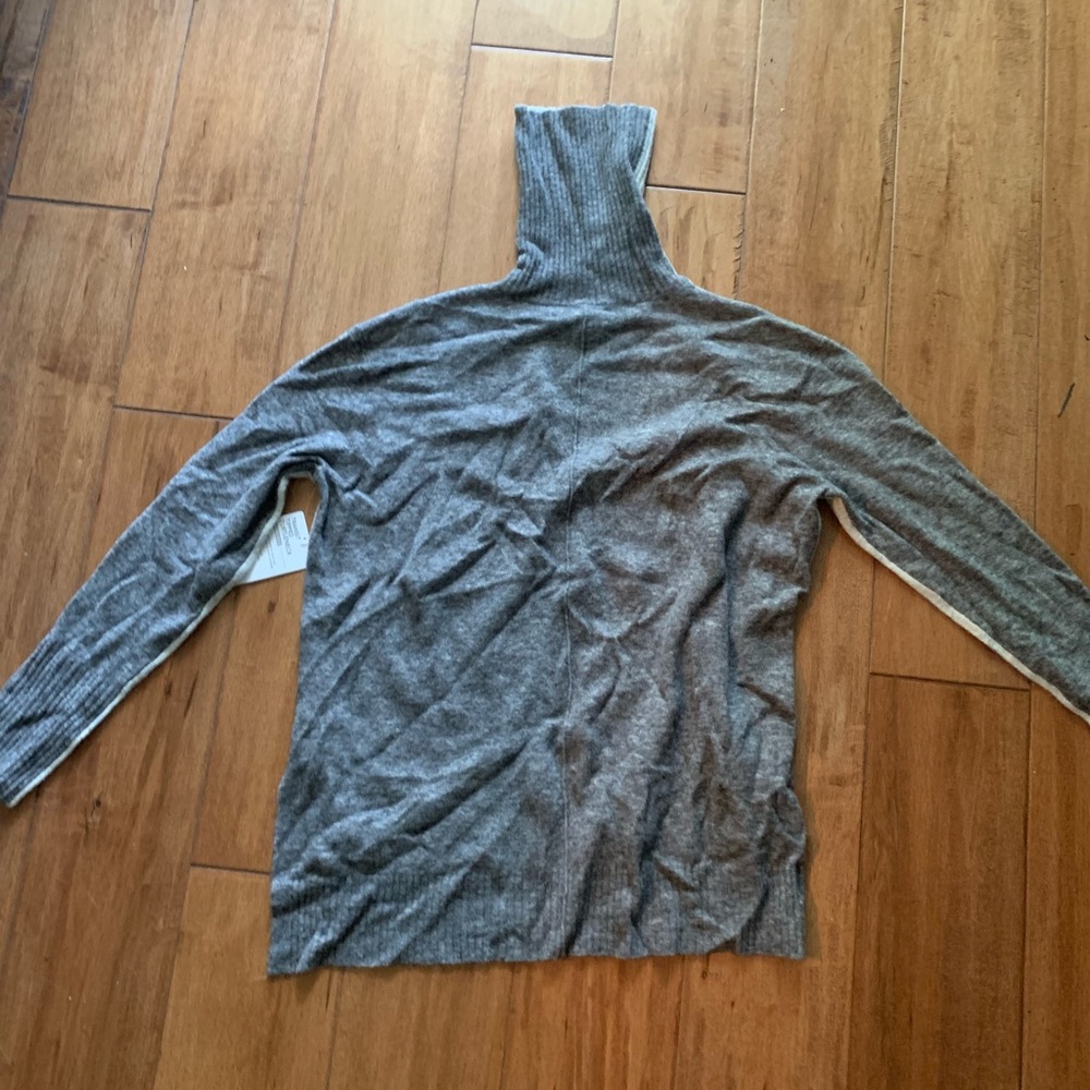 turtle neck sweater